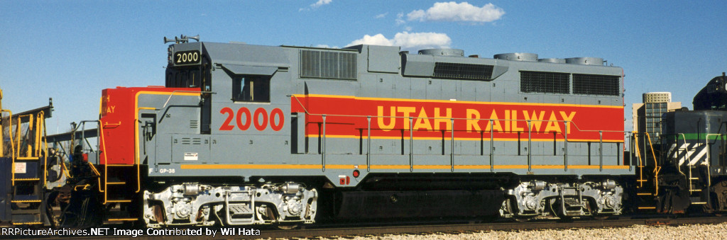 Utah Railway GP38 2000